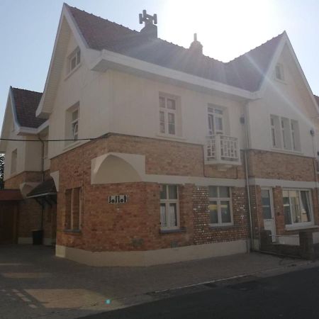 Maison au calme à 300m de la plage De Panne Esterno foto