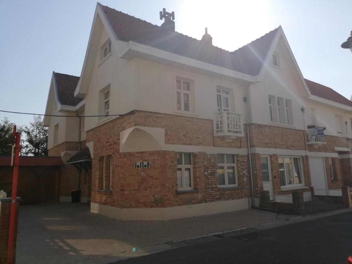 Maison au calme à 300m de la plage De Panne Esterno foto