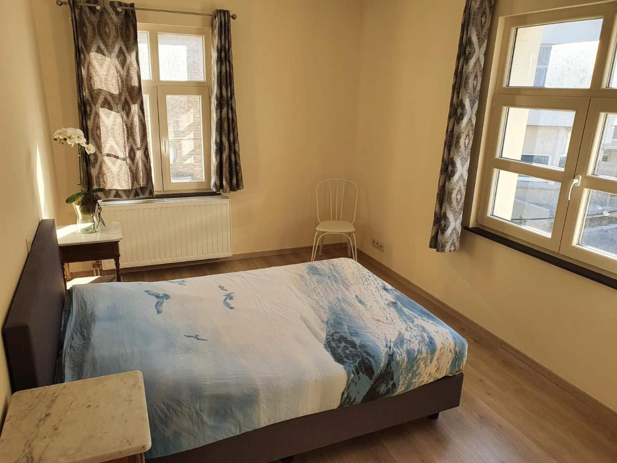 Maison au calme à 300m de la plage De Panne Esterno foto