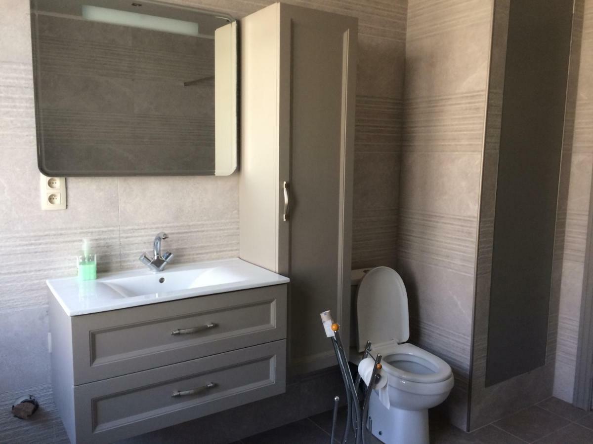 Maison au calme à 300m de la plage De Panne Esterno foto